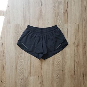 Lululemon Hotty Hot Short II